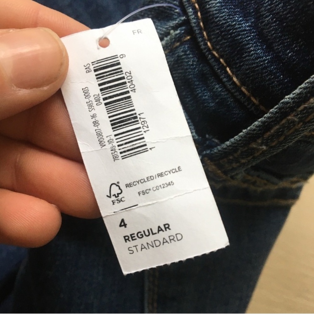 NWT Old Navy Women's Curvy Skinny Darci Mid-Rise Blue Jeans, Size 4 Regular - Picture 9 of 11